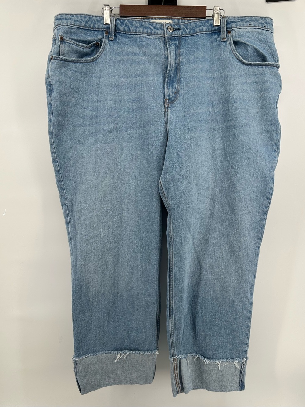 Abercrombie & Fitch Curve Love 90's Relaxed Cropped Cuffed Jeans Women's 24